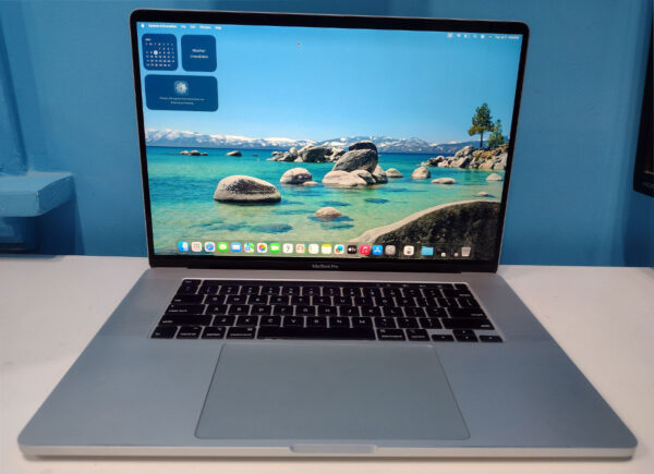 mackbook-i7