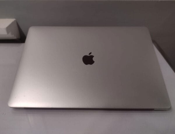 MacBook-2017