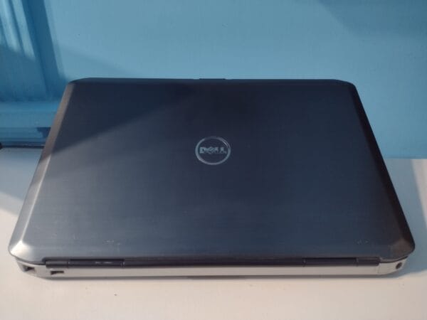 Dell E5530