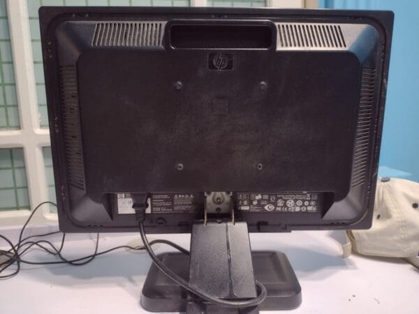 HP LE1901w 19 LCD Monitor