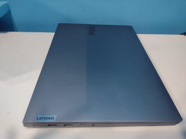 Lenovo Ultra 7