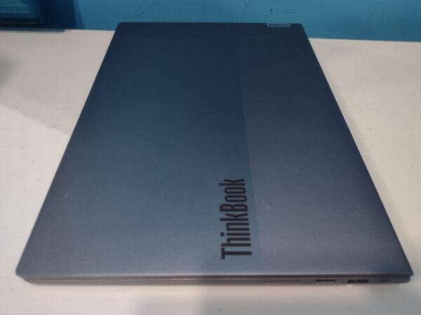Lenovo Ultra 7